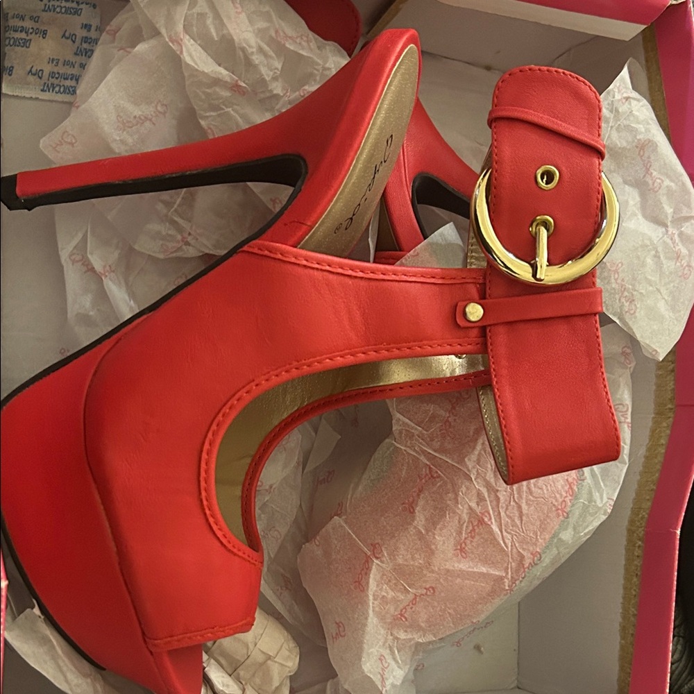 Qupid Bold Red Platform Heels